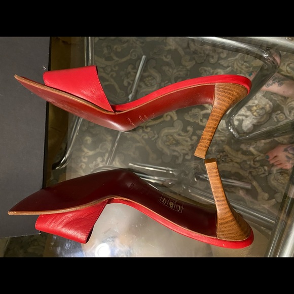 Vintage red Burberry heeled slides - Picture 2 of 7